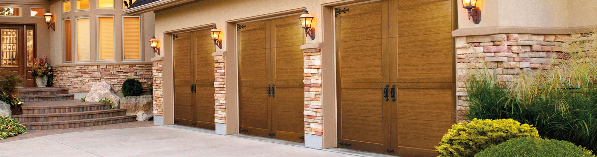 canyon ridge garage door on brick house