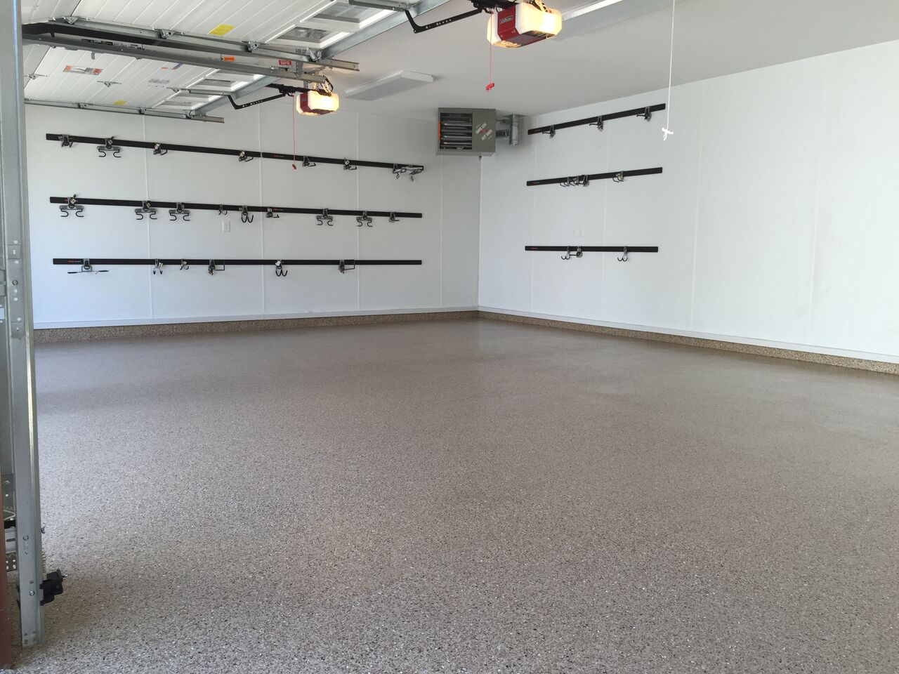 polyurea garage door floors 